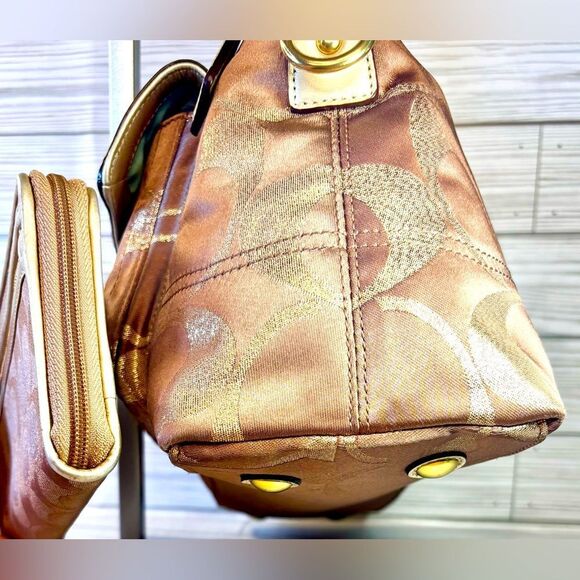 012-Coach:F15690 Hampton Gold and Brown Satchel and Wallet Signature C Set - Picture 6 of 15